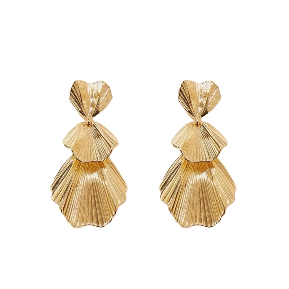 Gold earrings